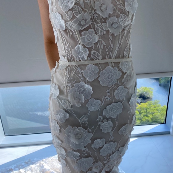 Mira Zwillinger wedding gown NEVER WORN - Picture 8 of 9